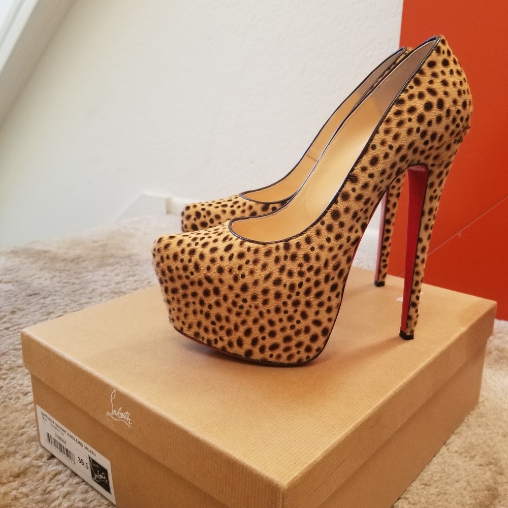 Christian Louboutin Daffodile Cheetah Pump
